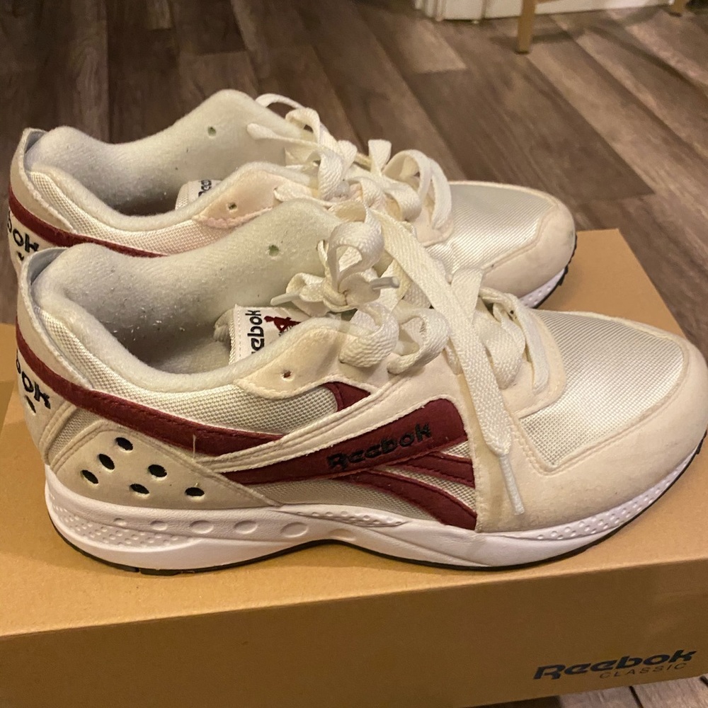 7/10 Reebok GS 5.5 - Picture 4 of 5